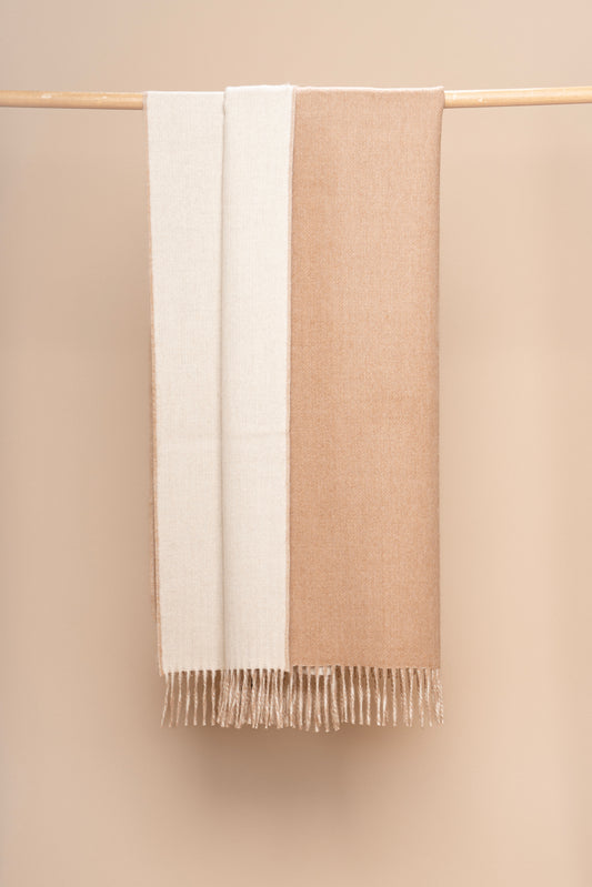 Essence Eco Reversible Throw